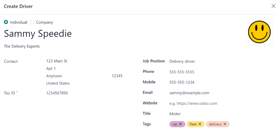 创建驾驶员表单的顶部部分。