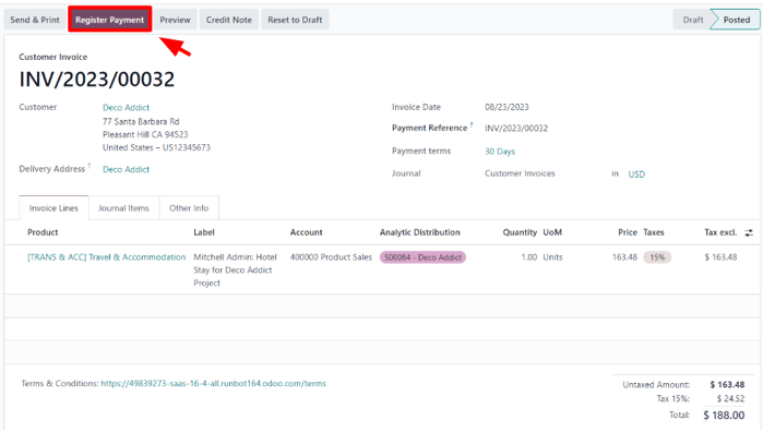 一张客户发票，带有准备点击的登记付款按钮。