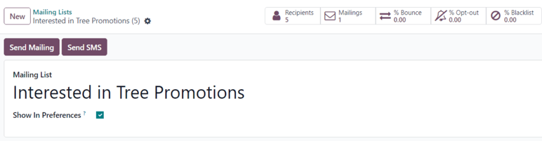 Odoo 邮件营销应用中邮件列表表单的视图。